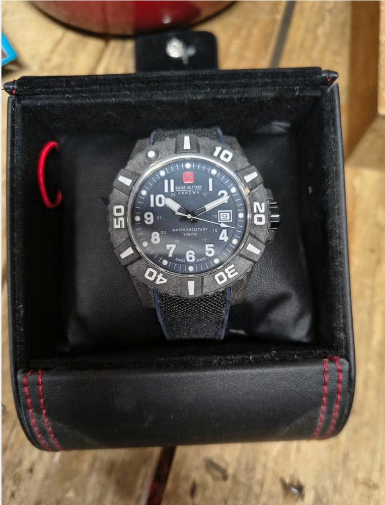 Swiss Military horloge herenhorloge in etui, Verzamelen, Ophalen, ., Overige typen, .