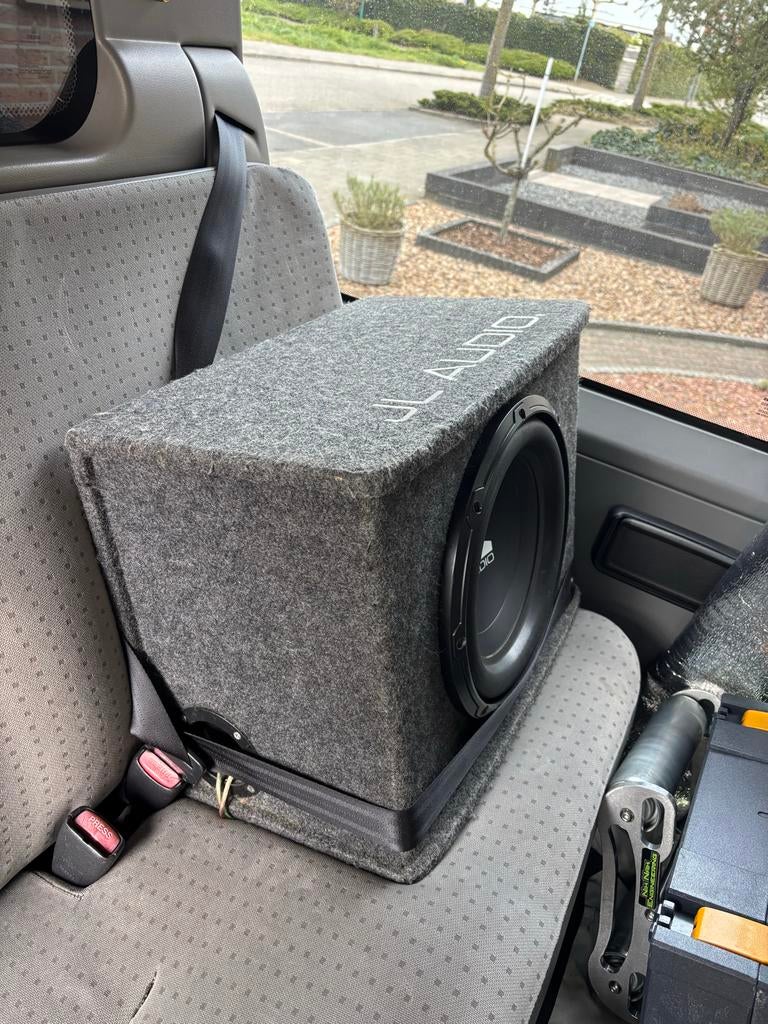 JL Audio 12 inch subwoofer in gesloten behuizing, Ophalen, Gebruikt