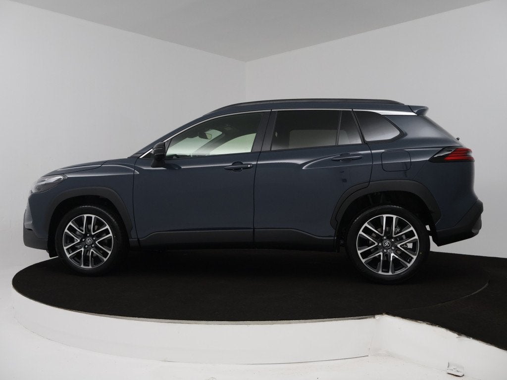 Toyota Corolla Cross Hybrid 140 Dynamic *Uit Voorraad Leverb, Auto's, 12 maanden, Zwart, 4 cilinders, Bedrijf