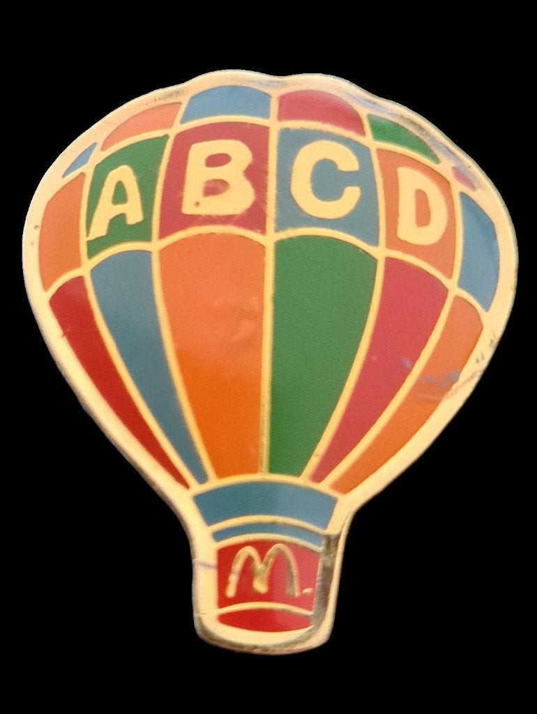 .Mc. Donalds ABCD ballon pin, Verzamelen, Verzenden, Nieuw, Transport, Speldje of Pin