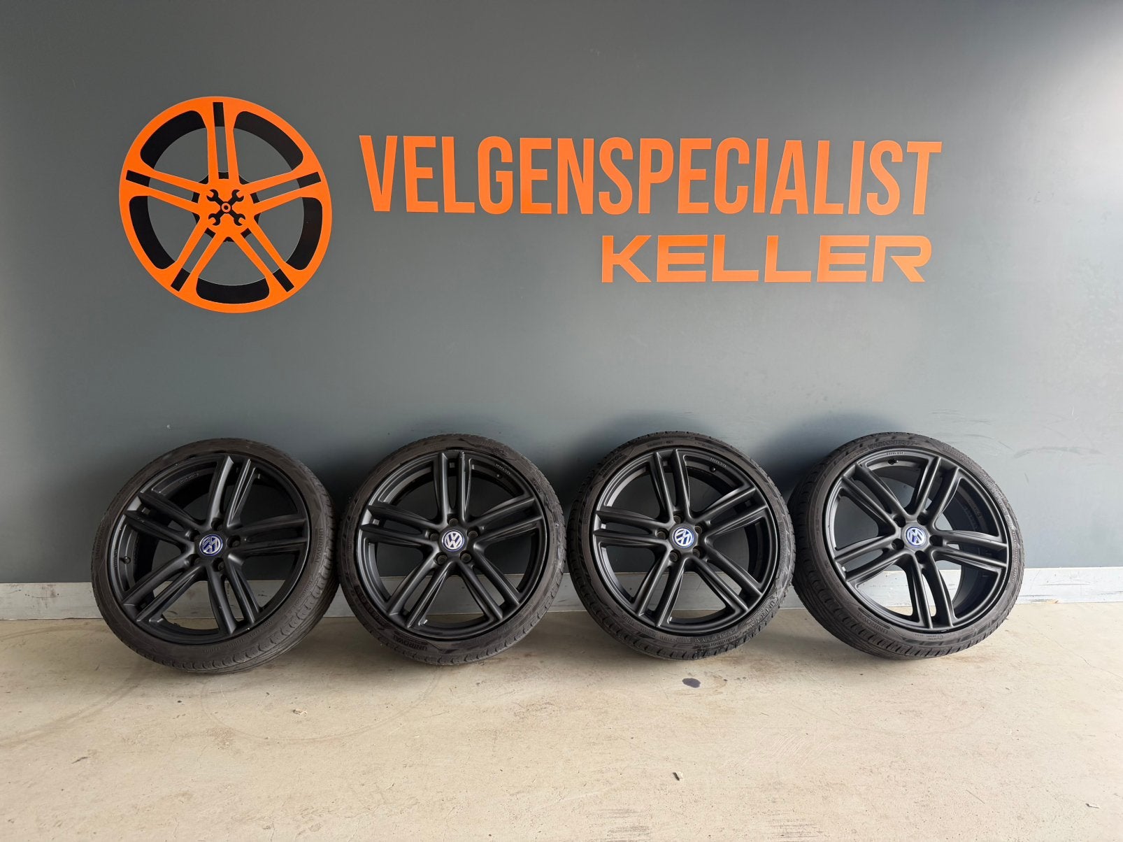 Vw Golf Audi A3 Seat Leon 19 inch zwarte velgen 5x112 Brock, 19 inch, Banden en Velgen, Ophalen of Verzenden, 235 mm
