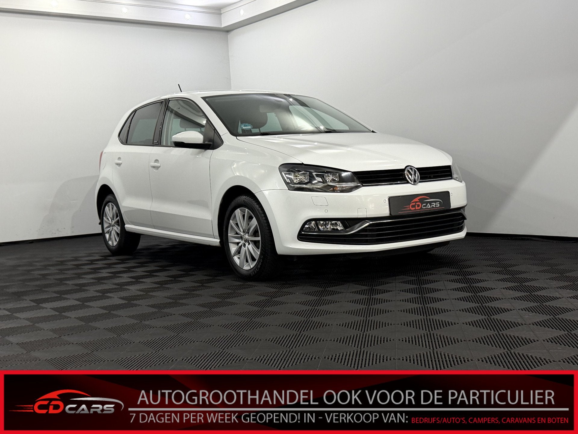 Volkswagen Polo 1.2 TSI Highline Clima, Navi, Parkeersensore, Stof, Euro 6, 4 cilinders, Automatische klimaatregeling