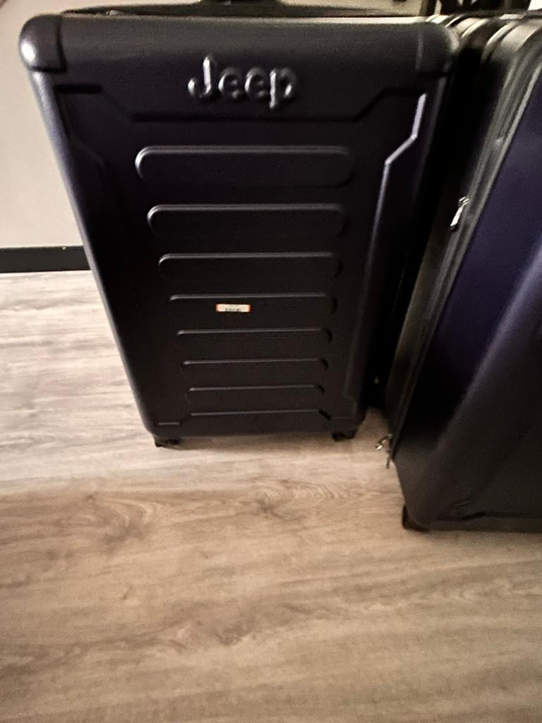 Jeep expandale trolly/koffer 100 liter (3 stuks), Hard kunststof, 45 tot 55 cm, Ophalen of Verzenden, Zo goed als nieuw