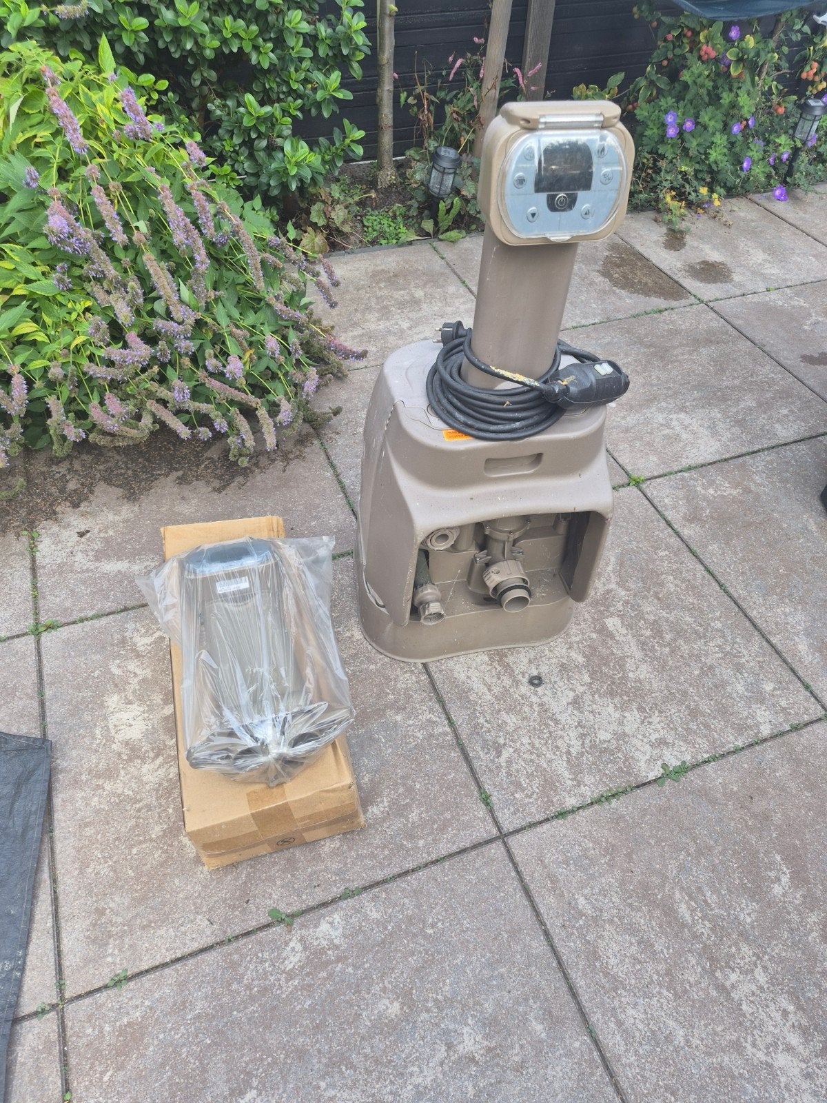 Intex PureSpa Jacuzzi Pomp en Filter - Zo goed als nieuw, Ophalen of Verzenden, Gebruikt