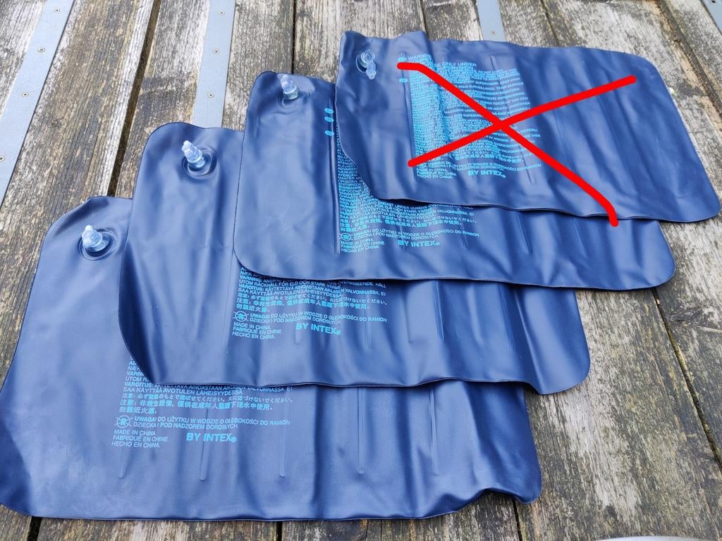 💤 Intex opblaasbare kussen (3 stuks) 💤, Ophalen of Verzenden, Zo goed als nieuw, Blauw, Rechthoekig