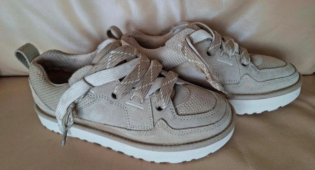 Mooie UGG Lowmel sneakers maat 38, Ophalen of Verzenden, Zo goed als nieuw, Overige kleuren