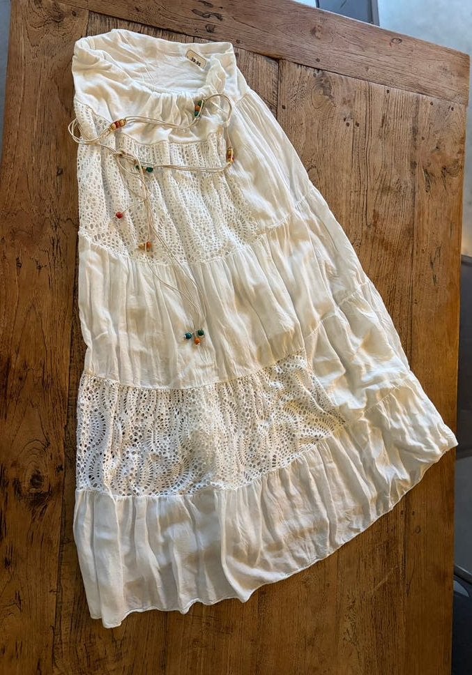 Witte maxi rok met kanten details en kralen, Maat 38/40 (M), Wit, Nieuw, Ophalen of Verzenden