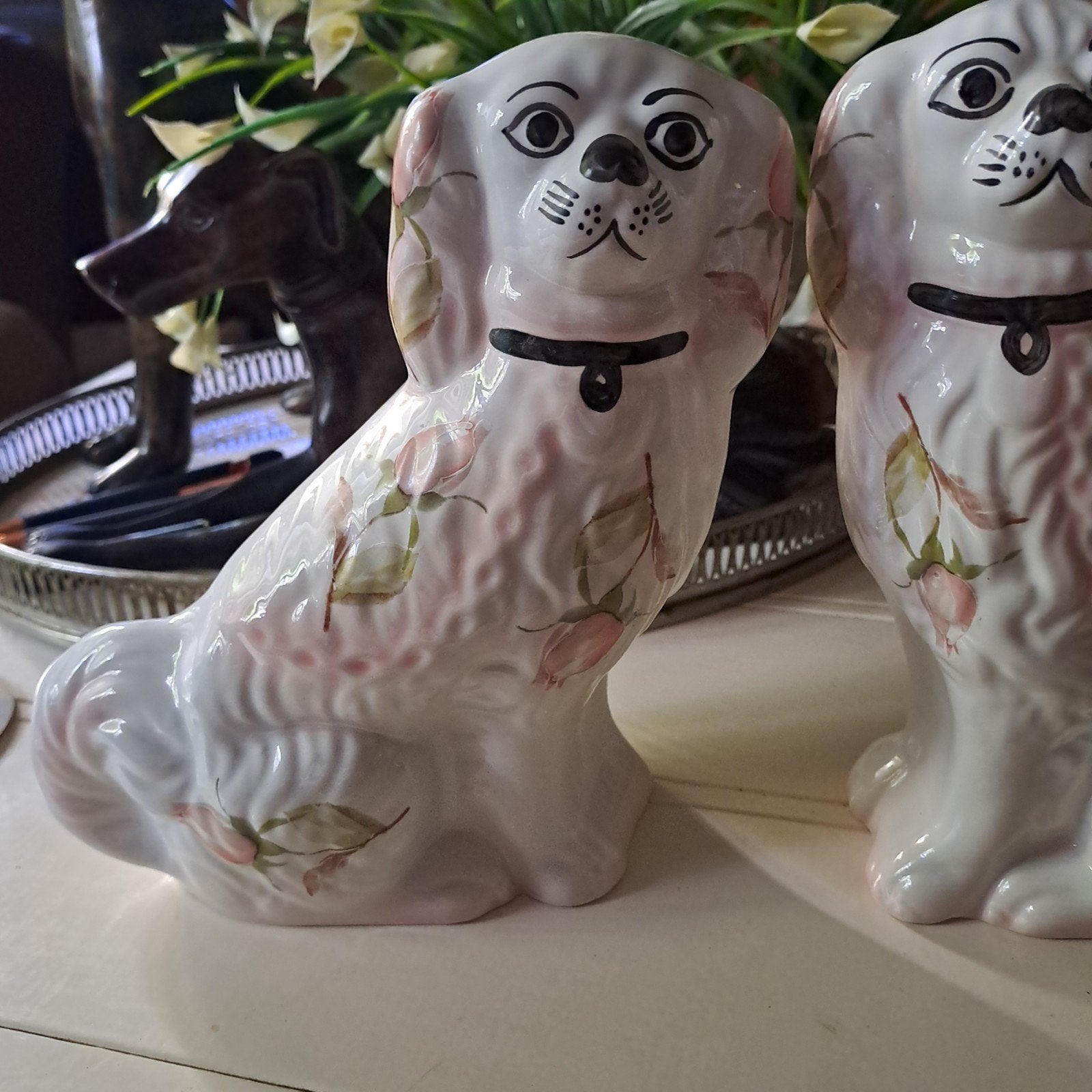 Hoerenhondjes of kasthondjes porselein, Ophalen of Verzenden, Zo goed als nieuw, Dier