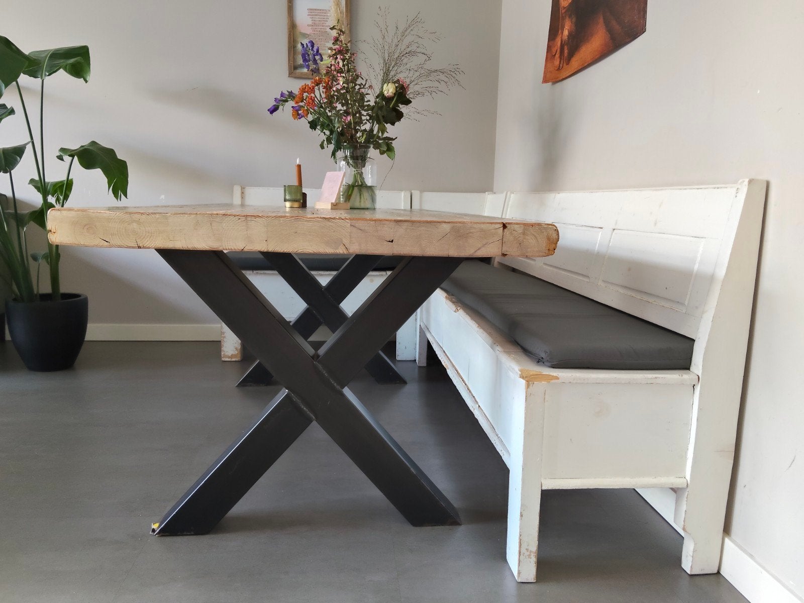 Robuuste eiken eettafel en hoekeettafelbank met opbergruimte, Huis en Inrichting, Ophalen, Gebruikt, Landelijk/industrieel, Eikenhout