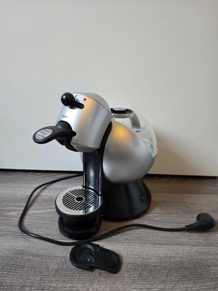 Krups Dolce Gusto KP2000, Witgoed en Apparatuur, Koffiezetapparaten, Ophalen, Gebruikt, Koffiemachine, 1 kopje