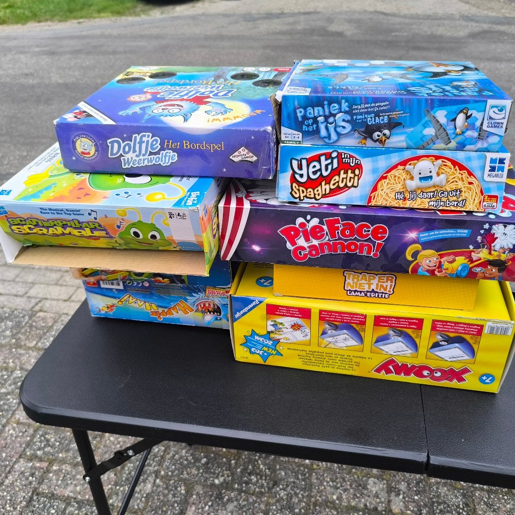 Spellen in 1 koop, Hobby en Vrije tijd, Gezelschapsspellen | Bordspellen, Ophalen of Verzenden, Gebruikt