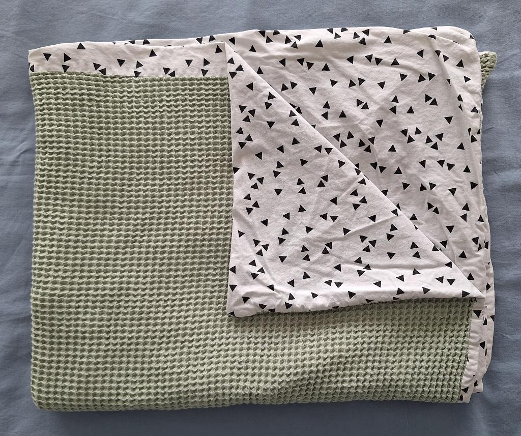 Wafelstof deken Mintgroen met zwarte ruitjes 90 X 140 cm., Ophalen of Verzenden, Zo goed als nieuw, 100 cm of meer, Deken