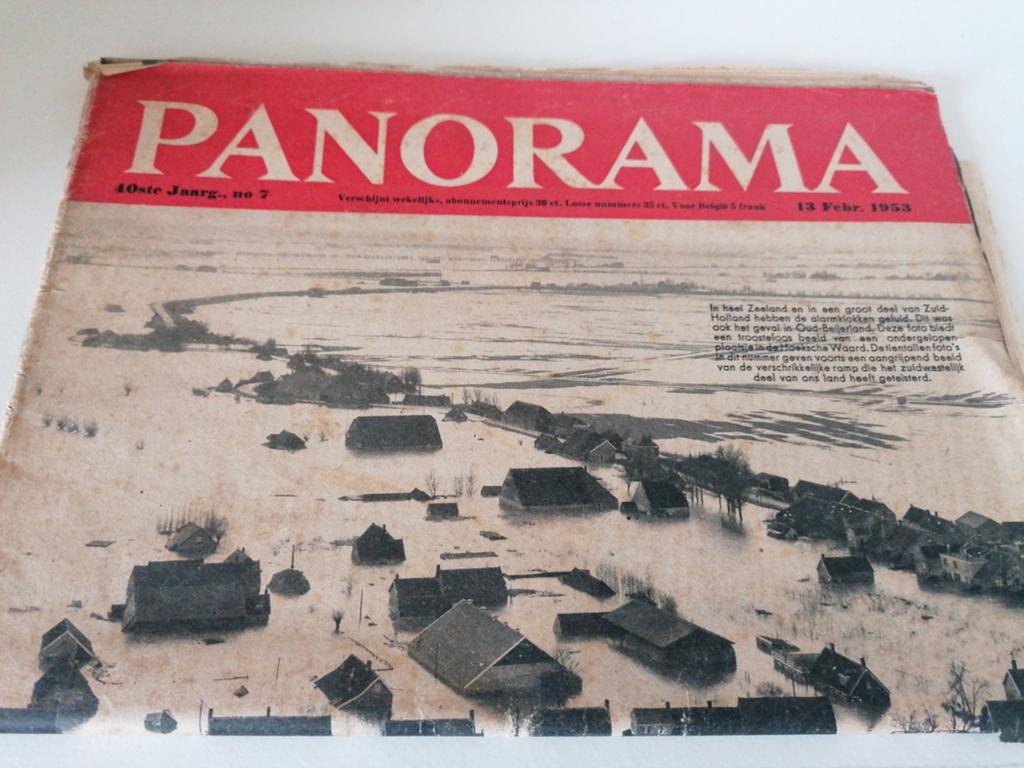 Panorama Tijdschrift - Watersnoodramp 1953, Ophalen of Verzenden, Gelezen, Overige typen