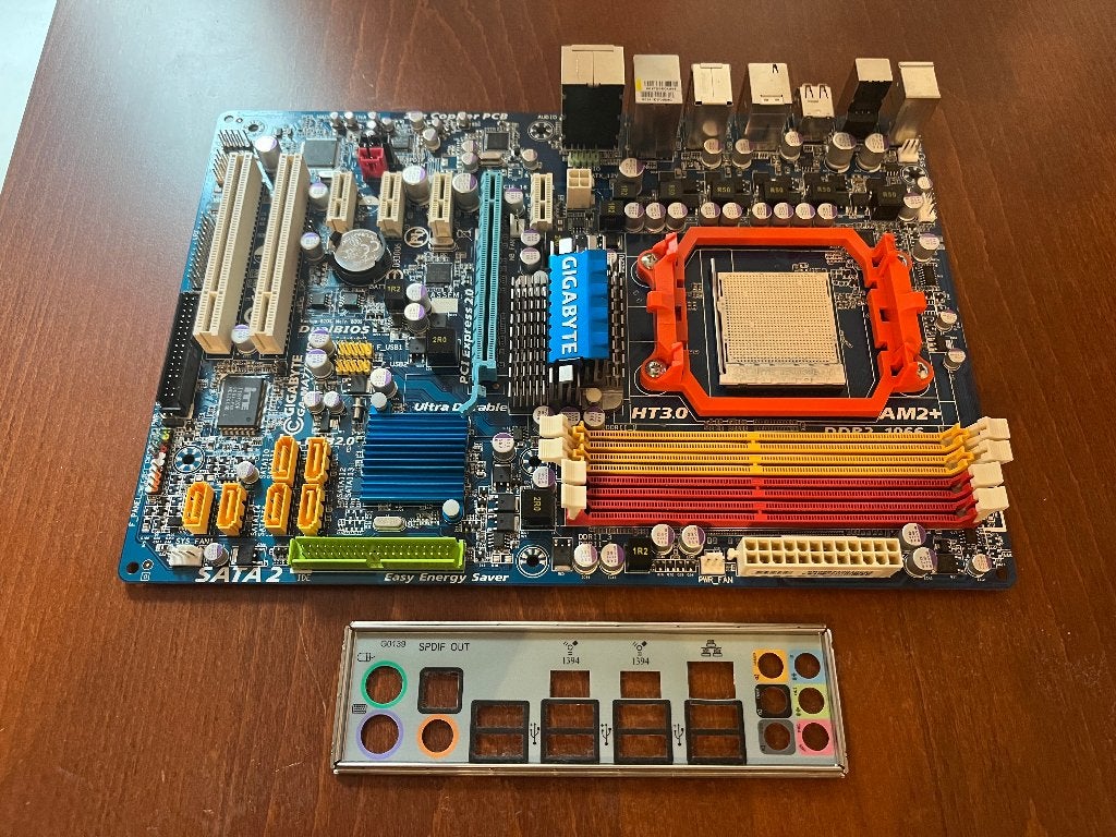 Gigabyte MA770-UD3, Computers en Software, Ophalen of Verzenden, DDR2, ATX, AMD
