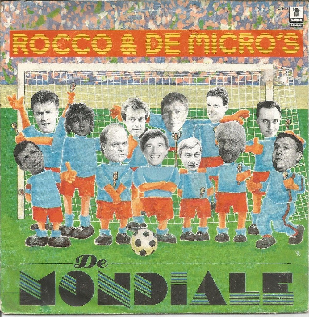 Rocco & De Micro's – De Mondial (1990), Cd's en Dvd's, Fotohoes, 7 inch, Ophalen of Verzenden, Zo goed als nieuw