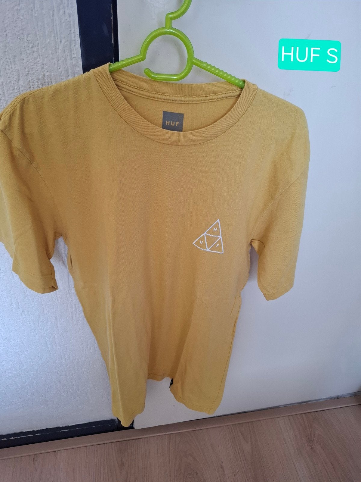 HUF T-shirt geel maat S, Geel, Ophalen of Verzenden, HUF, Gedragen