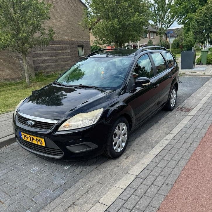 Ford Focus 1.6 74KW Wagon 2008 Zwart cruise airco nieuwe apk, Auto's, Ford, 1596 cc, 4 cilinders, 635 kg, 100 pk