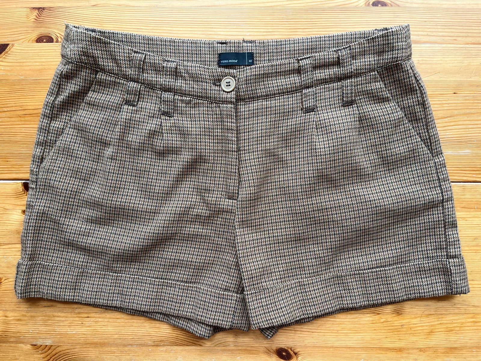 Geruiten bruine nette shorts Vero Moda 40 egf ruit, Maat 38/40 (M), Vero Moda, Ophalen of Verzenden, Zo goed als nieuw