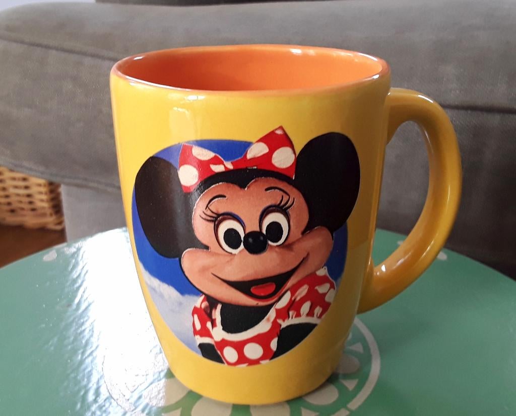 Grote beker van Minnie Mouse - Disney, Disneyland, Esso, Gebruikt, Keramiek, Ophalen of Verzenden, Overige stijlen