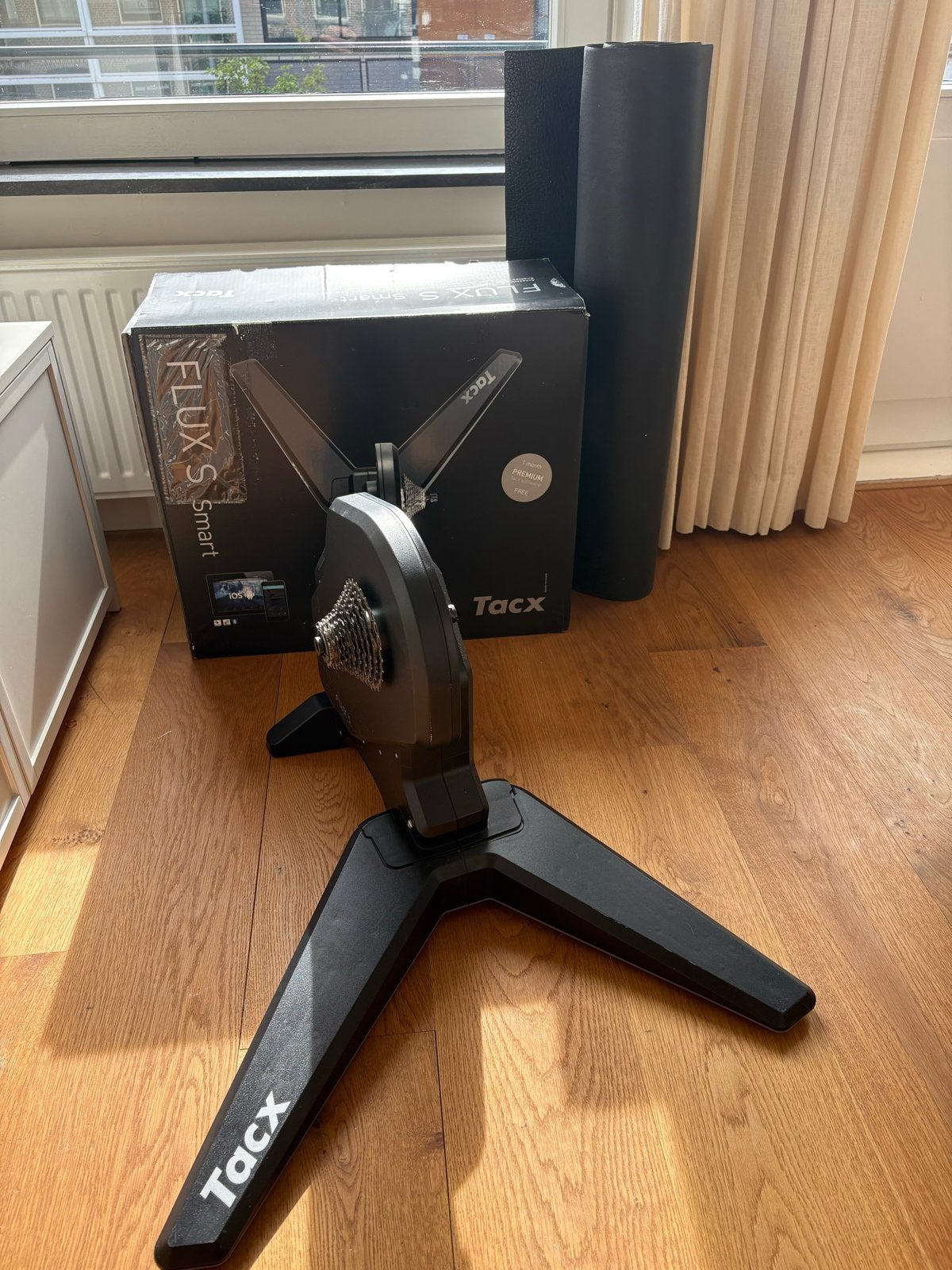 Tacx Flux S Smart fietstrainer met mat, Ophalen of Verzenden, Zo goed als nieuw, Overige typen