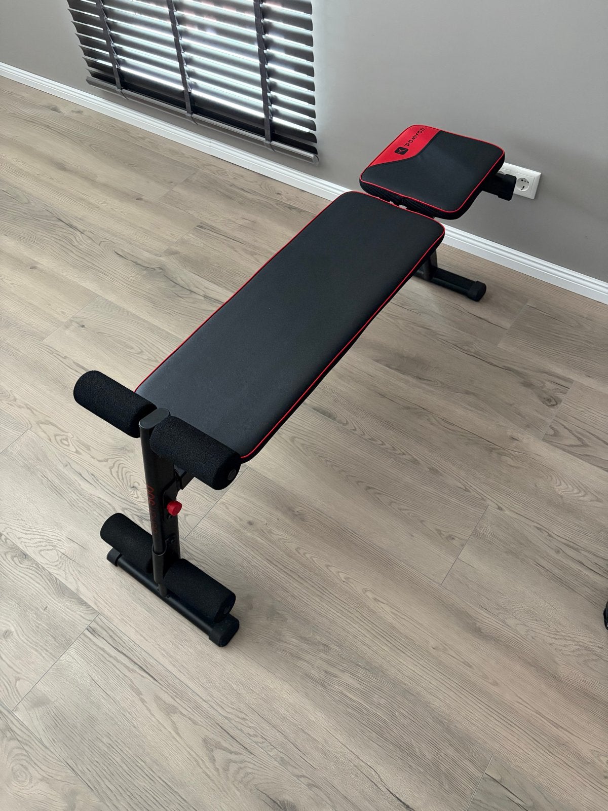 Domyos Fitnessbank - Verstelbaar en Compact, Ophalen, Zo goed als nieuw, Armen, Fitnessbank