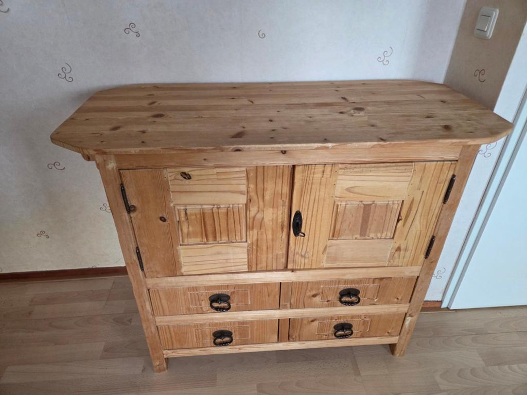 Houten kastje met antieke beslag, Huis en Inrichting, Ophalen, Gebruikt