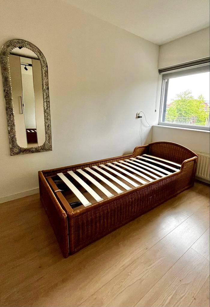 Handgemaakte rotan bedombouw met lattenbodem (90x200), Ophalen, Overige materialen, Gebruikt, 90 cm