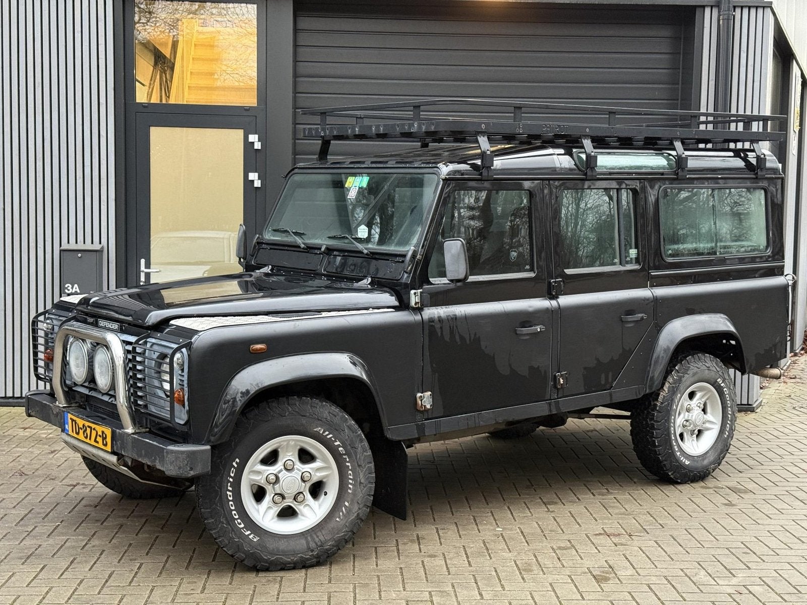 Land Rover Defender 2.5 110 Td5 County (bj 2000), foto 8
