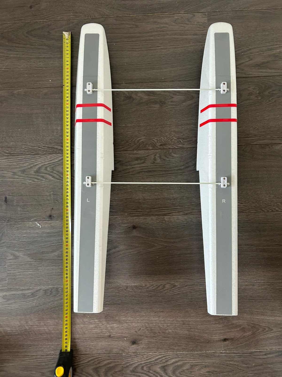 Rc plane  drijvers Hobby King 75 cm, Ophalen of Verzenden, Zo goed als nieuw