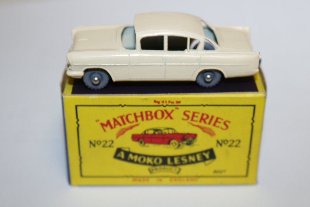 Matchbox 22b Vauxhall Cresta 1:64 CREAM perfect mint in box, Hobby en Vrije tijd, Ophalen of Verzenden, Nieuw, Auto, Matchbox