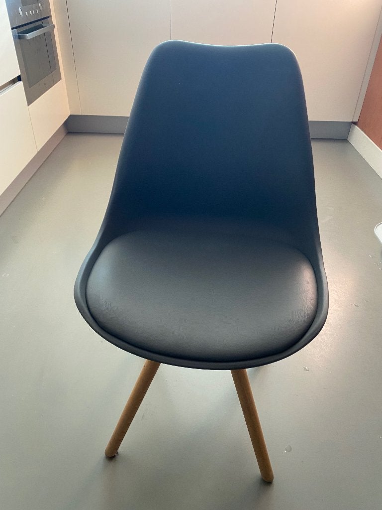 4 eetstoelen, Zo goed als nieuw, Vier, Grijs, Ophalen