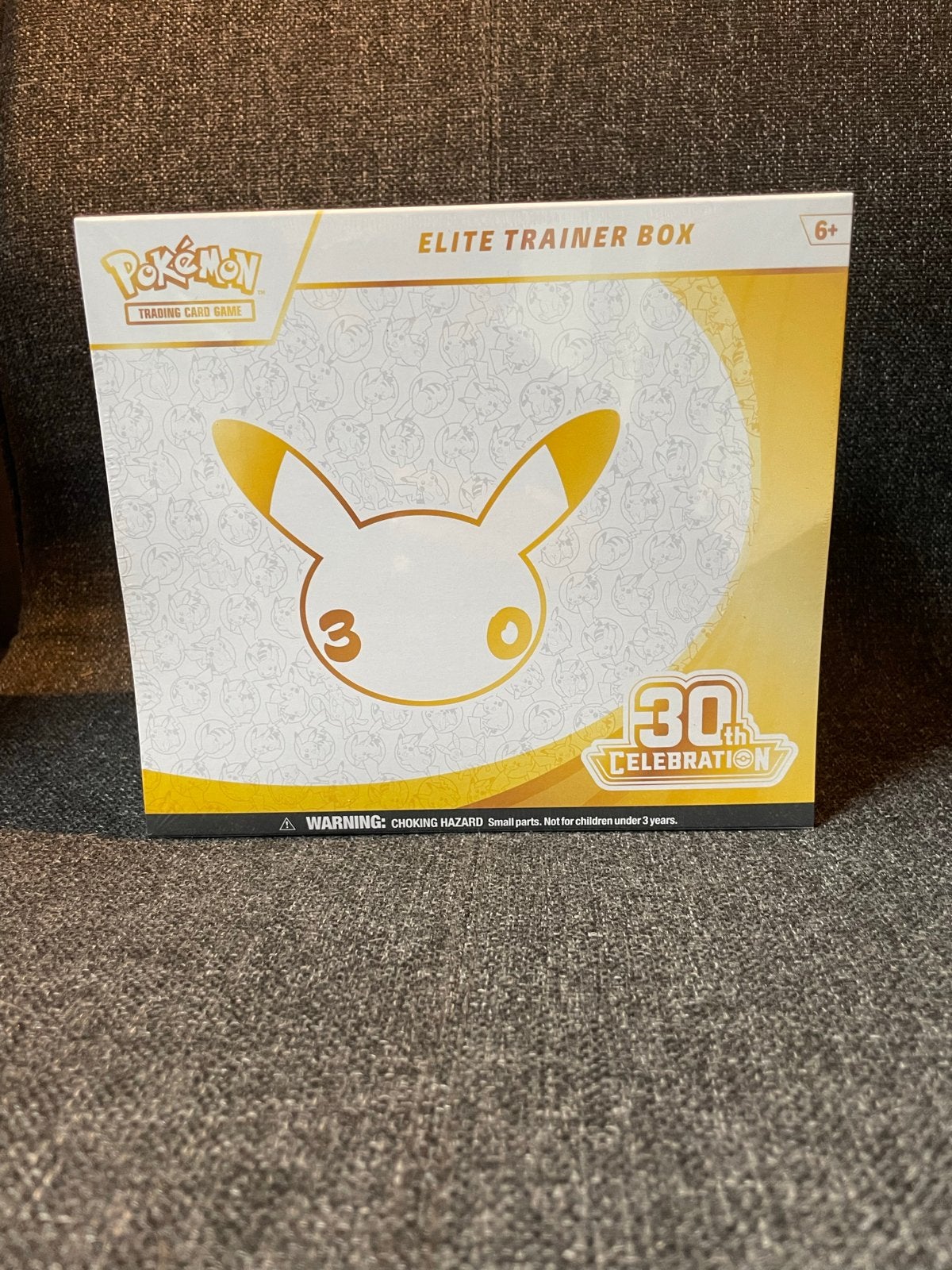 Pokémon TCG: 30th Celebration Elite Trainer Box SEALED, Ophalen of Verzenden, Nieuw, Overige typen