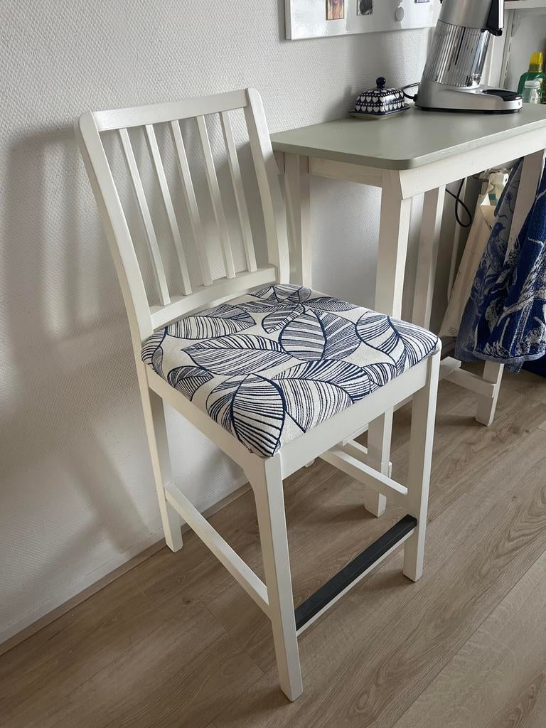 Barkruk IKEA met gestoffeerde zitting, Ophalen, Gebruikt, Met voetsteun, 60 tot 90 cm