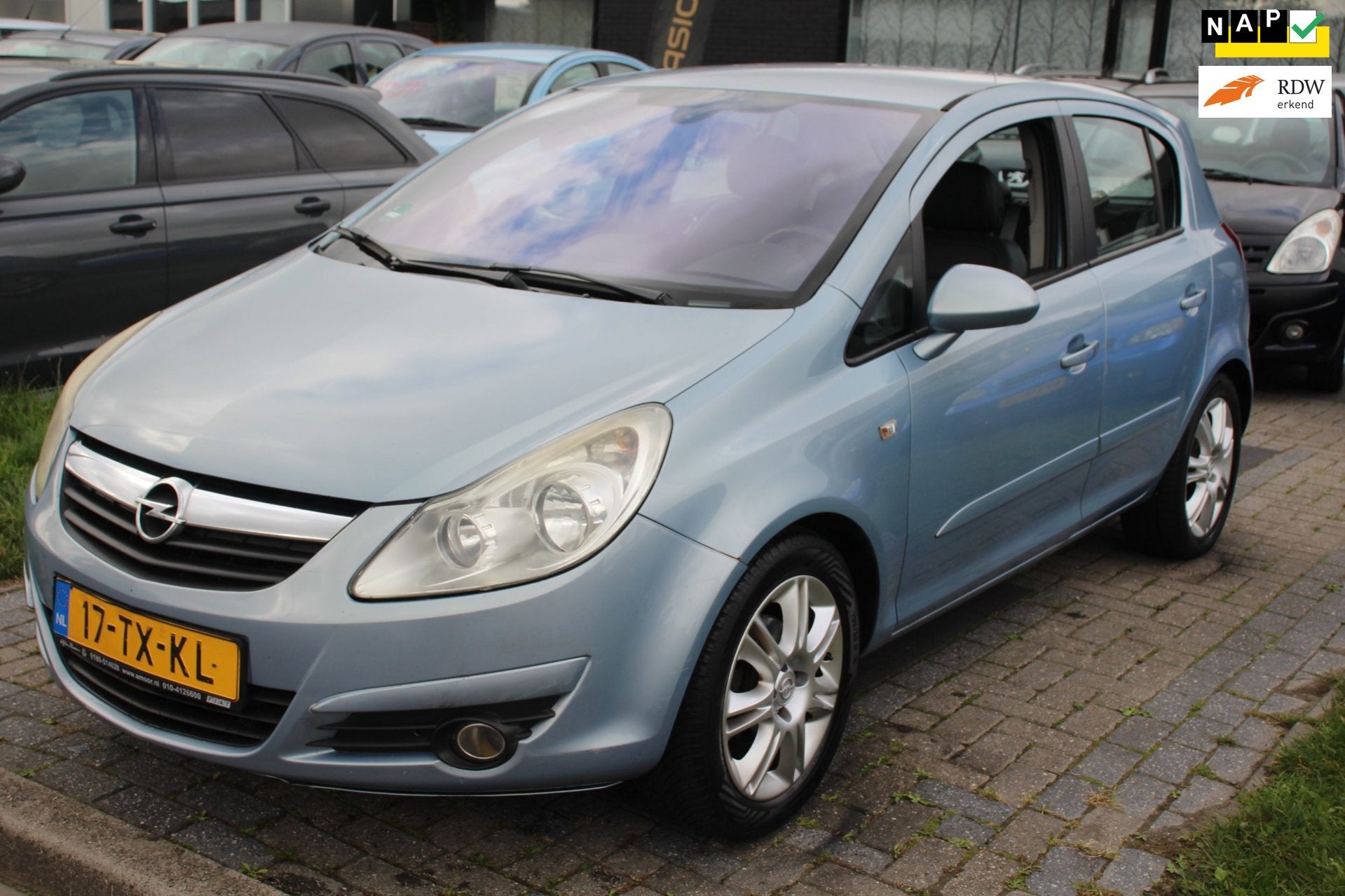 Opel Corsa 1.4-16V Cosmo APK juli 2027! 5-Deurs Cruise Bluet, Voorwielaandrijving, 1063 kg, Gebruikt, Zwart
