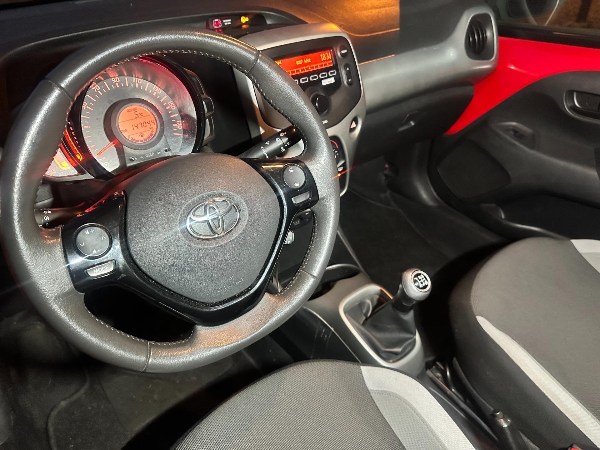 Foto 9 van Toyota Aygo 1.0 5Drs NAP ( Netto prijs €4090 ) Cruise Cont