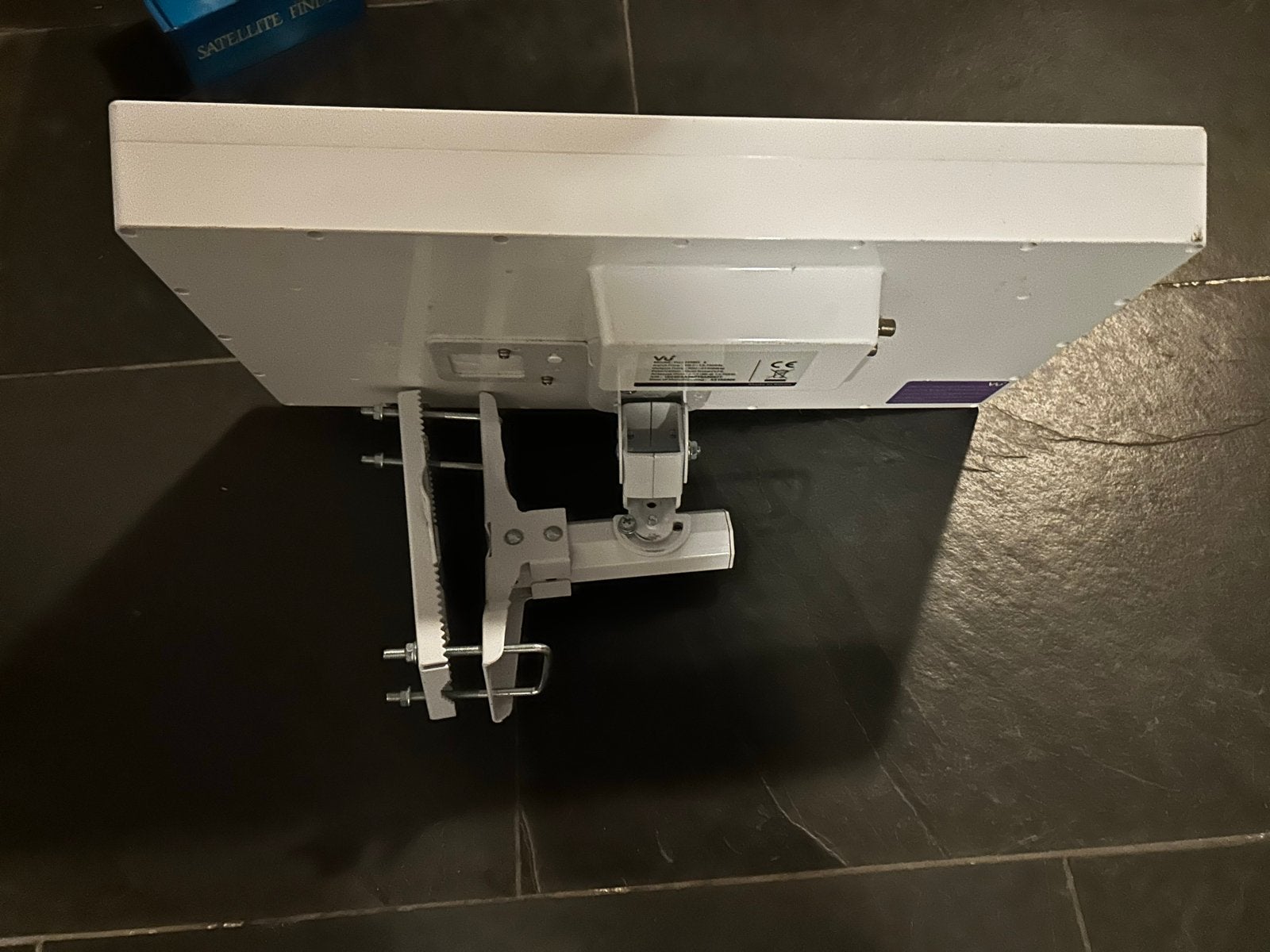 Mobiele schotel voor caravan/camper met standaard en zoeker, Ophalen of Verzenden, Gebruikt, (Schotel)antenne, Overige merken
