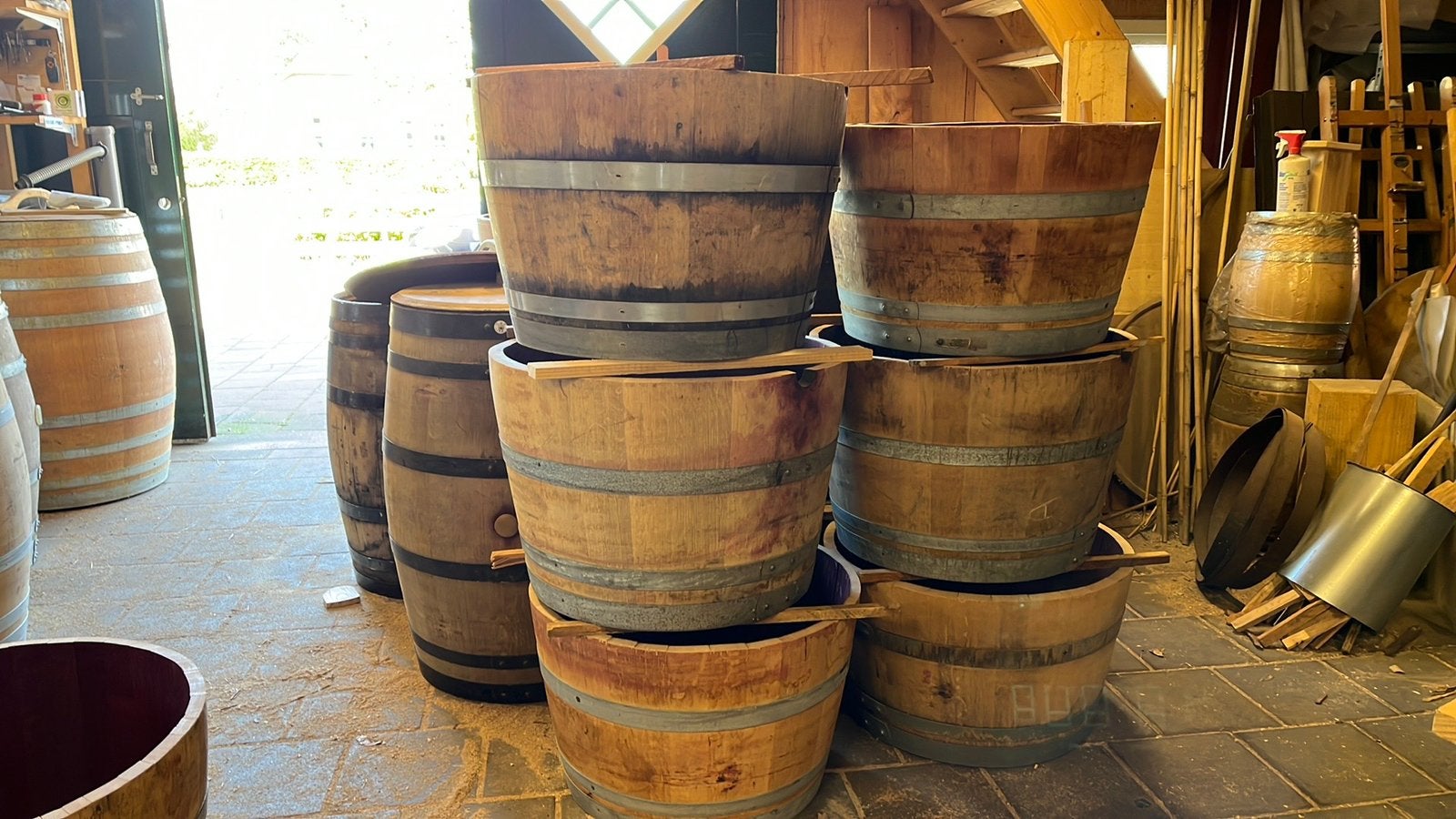 Houten bloembak eiken half wijnvat whiskyvat vijver palmboom, Tuin en Terras, Bloembakken en Plantenbakken, Gerard Krale, Rond