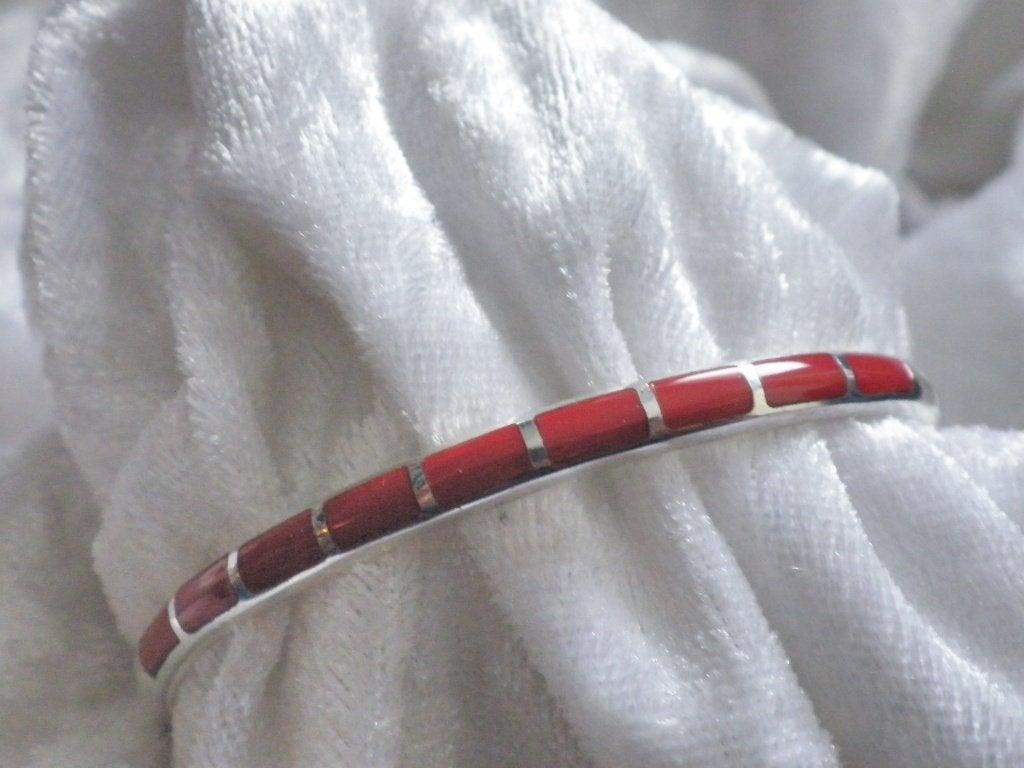 Mooie Fijne Smalle Zilveren Armband met Koraal, Sieraden, Tassen en Uiterlijk, Antieke sieraden, Verzenden, Zilver, Armband, Met edelsteen