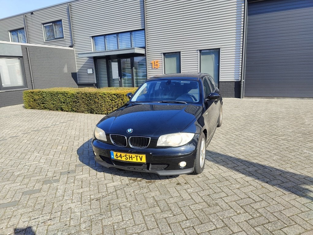BMW 1-serie 118i High Executive (bj 2006), Auto's, 1-Serie, Achterwielaandrijving, 1225 kg, 4 cilinders