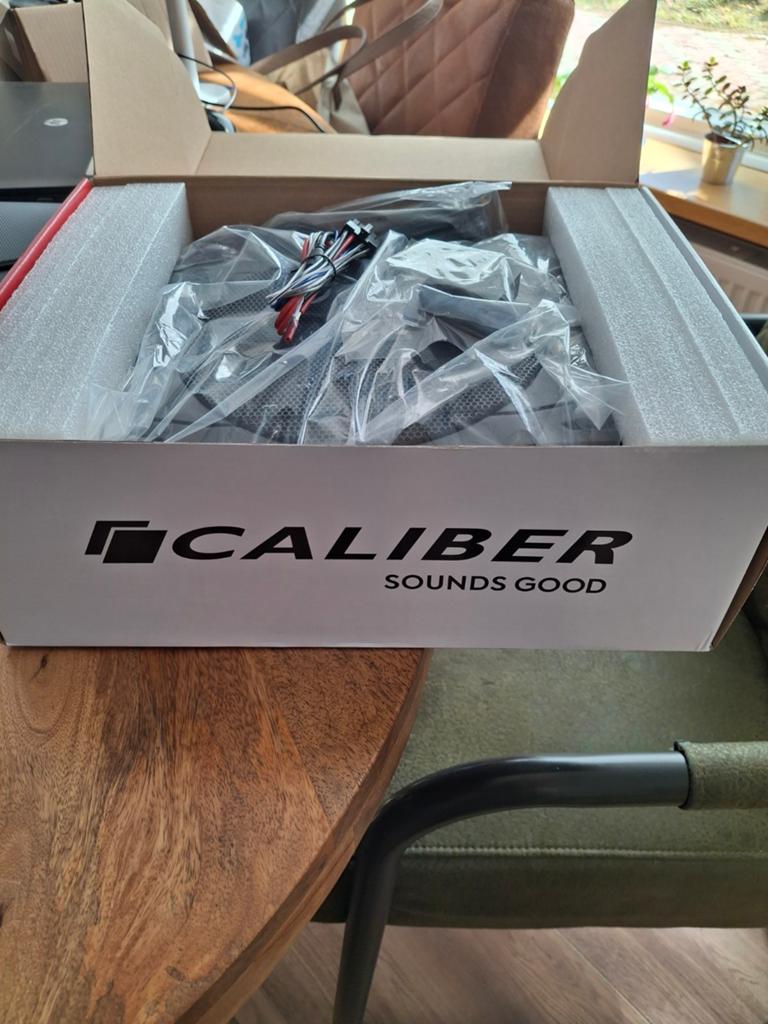 Caliber subwoofer, Auto diversen, Autoradio's, Ophalen of Verzenden, Nieuw