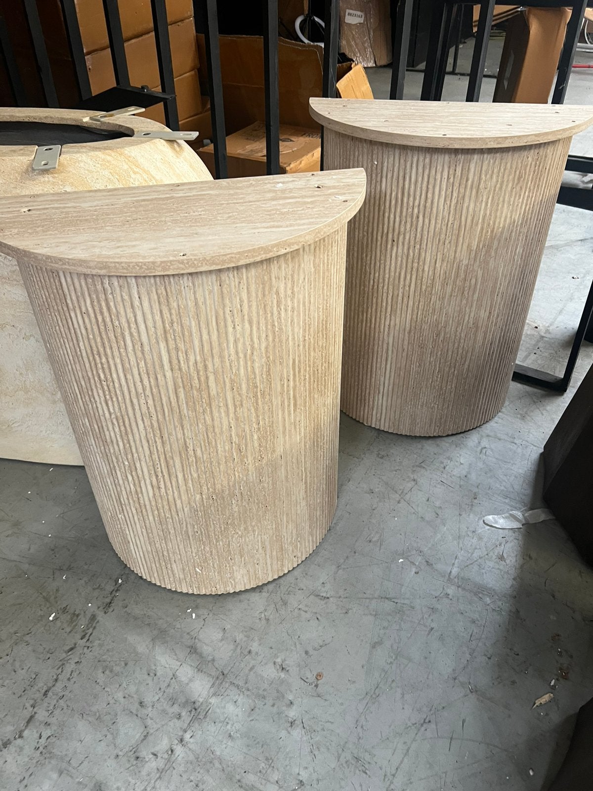 Composiet tafel poot travertin look, Ophalen, Info@swvoire, 50 tot 100 cm, S