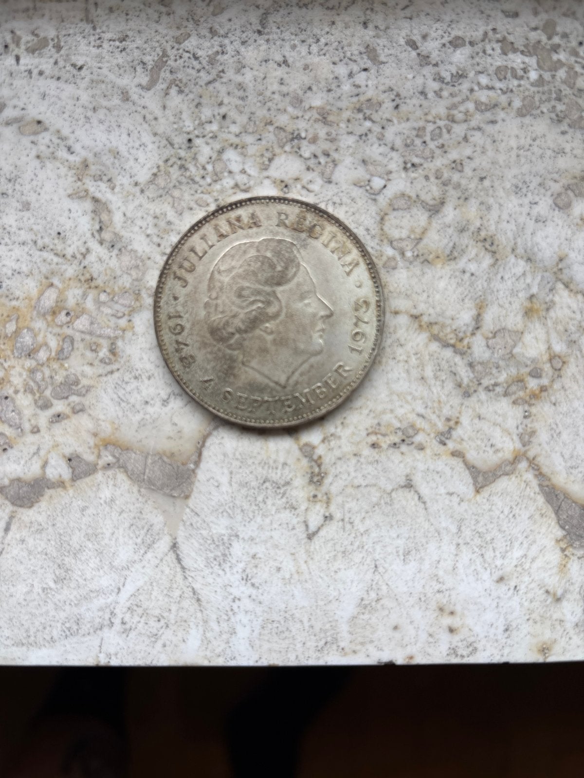 Zilveren 10 gulden munt Juliana 1973, Postzegels en Munten, Koningin Juliana, Zilver, Ophalen of Verzenden, Losse munt