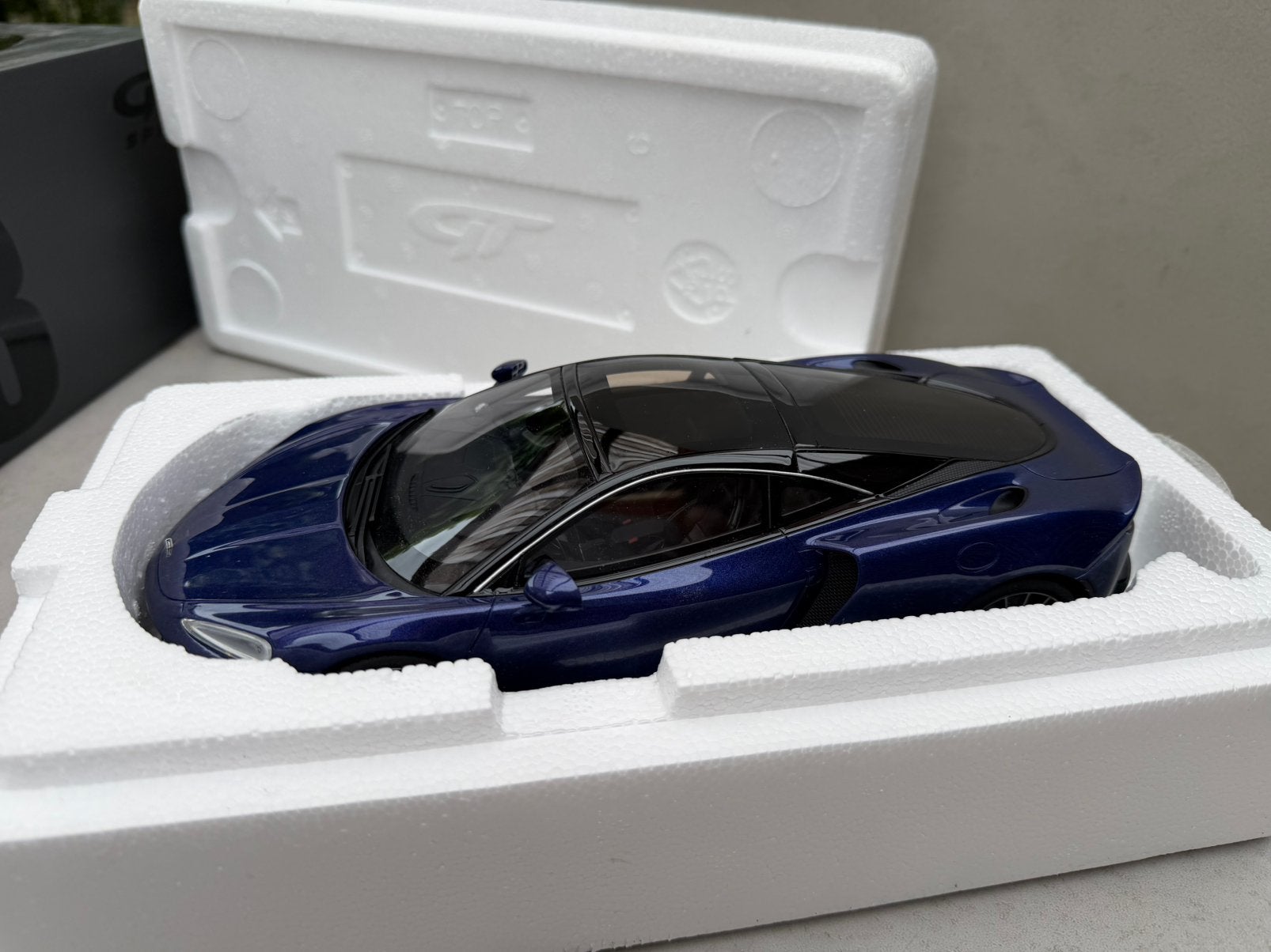 1/18 GT SPIRIT MCL GT NAMAKA BLUE, Hobby en Vrije tijd, Modelauto's | 1:18, Ophalen of Verzenden, Nieuw, Auto, Overige merken