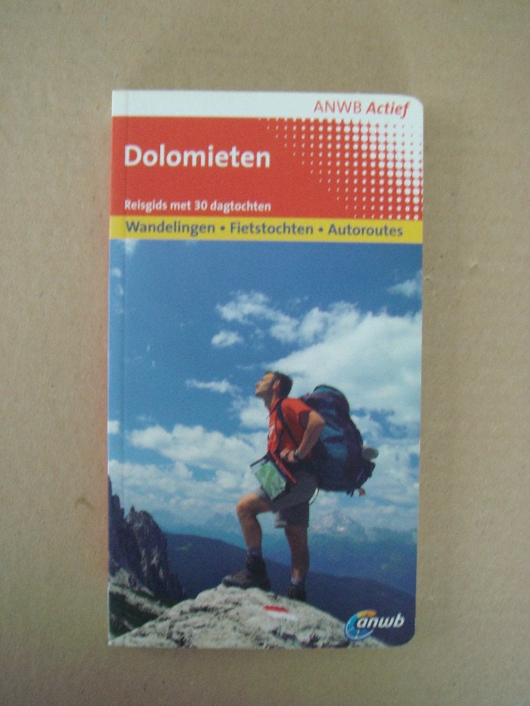 ANWB Actief reisgids Dolomieten - Maarten Mandos, Boeken, Reisgidsen, Europa, Zo goed als nieuw, Reisgids of -boek, ANWB