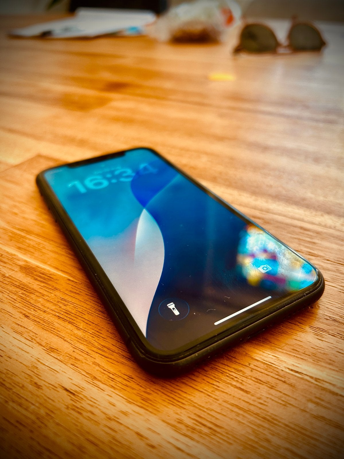 Apple iPhone 11 Zwart 128GB- Zo goed als nieuw, 128 GB, Zwart, 88 %, Zo goed als nieuw