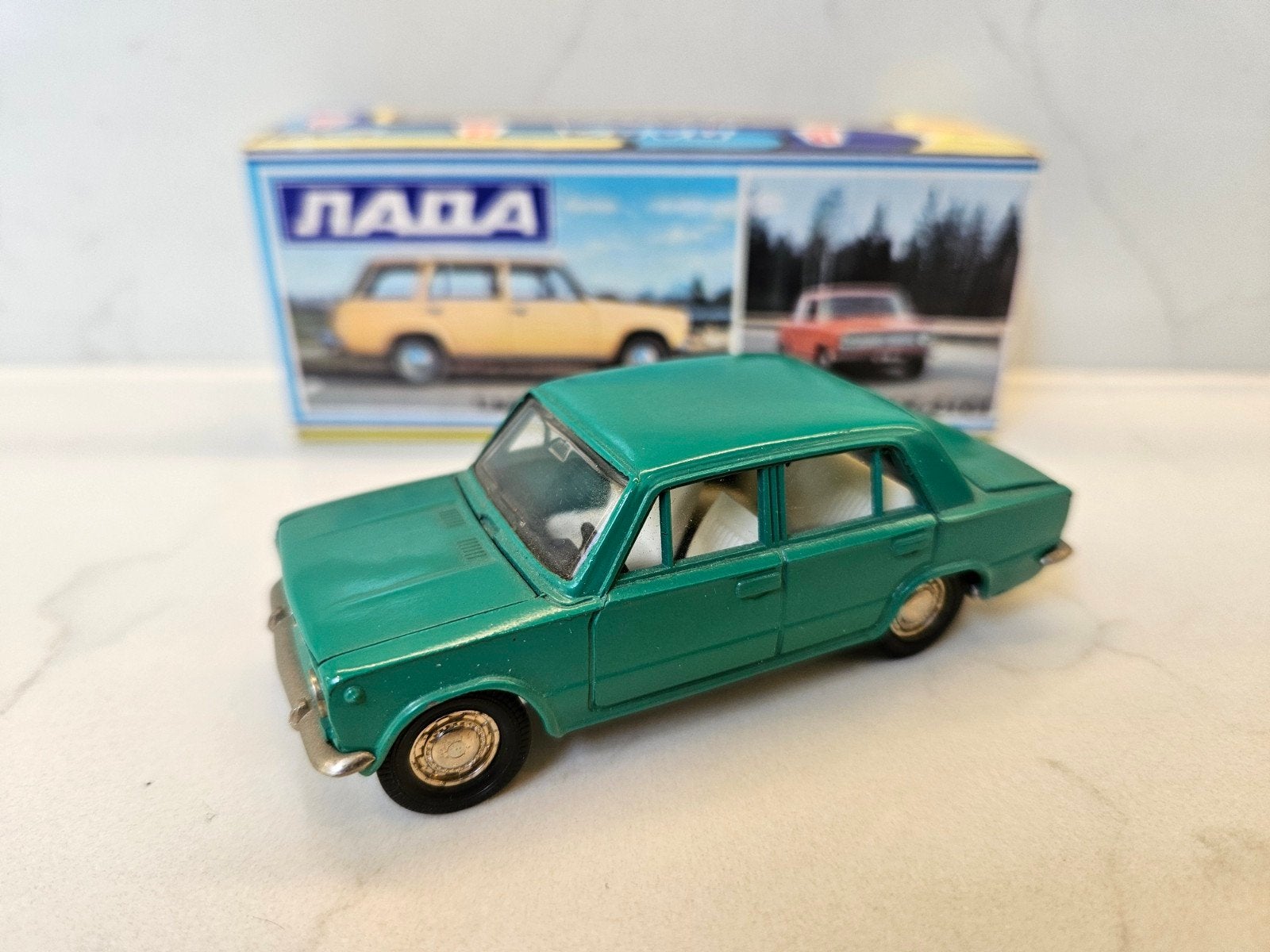 Lada 1200 VAZ 2101 uit de USSR - Groen modelauto Novoexport, Hobby en Vrije tijd, Ophalen of Verzenden, Gebruikt, Auto, Overige merken