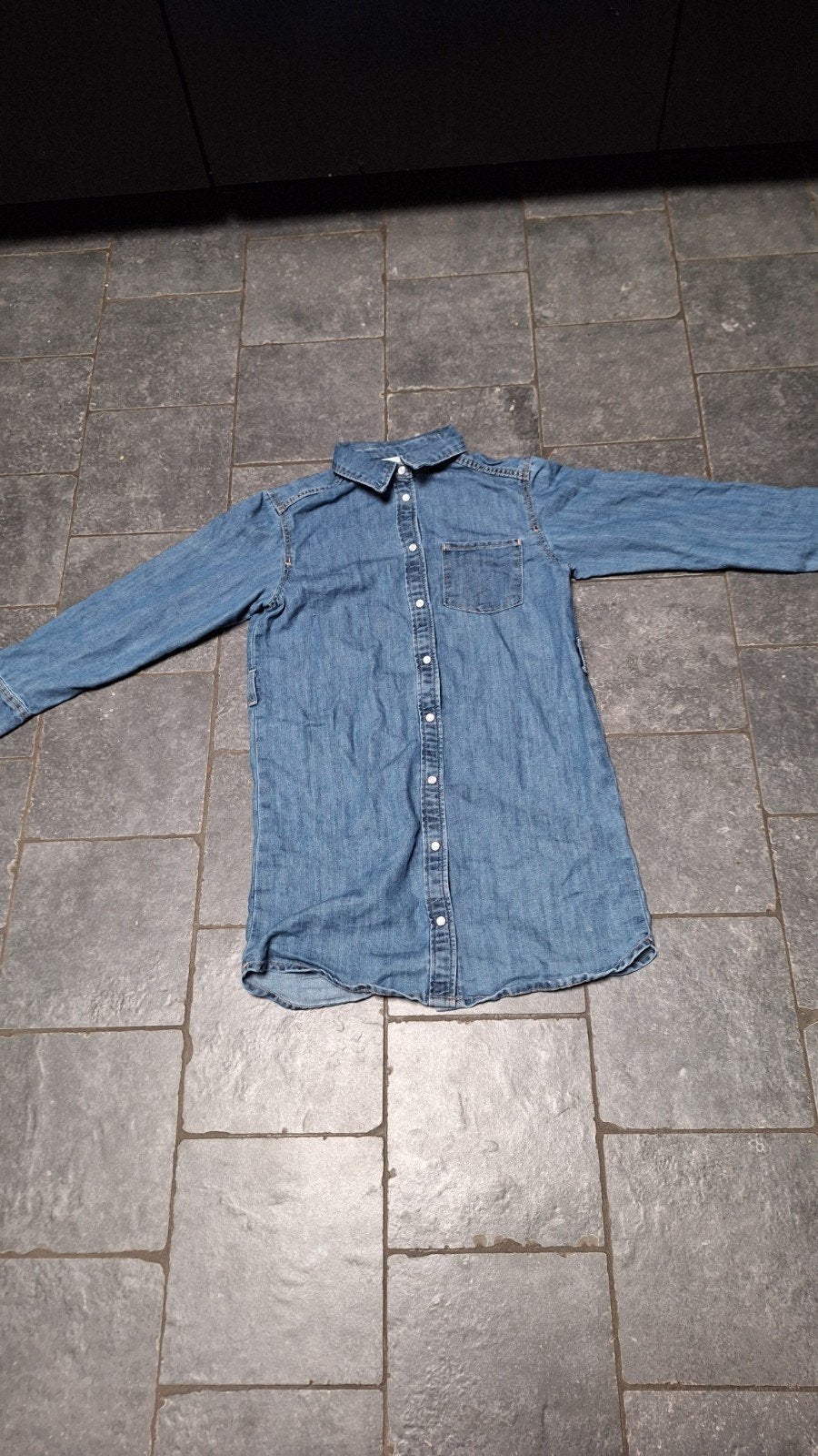 Spijkerjurk maat 134, Kinderen en Baby's, Ophalen of Verzenden, Zo goed als nieuw, H&M, Jongetje of Meisje