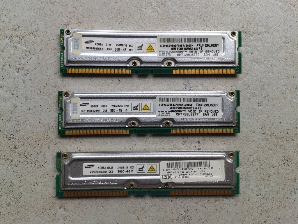 3x 256 MB RAMBUS RDRAM RIMM PC800-45 ECC geheugen, Overige soorten, Ophalen of Verzenden, Desktop, Gebruikt
