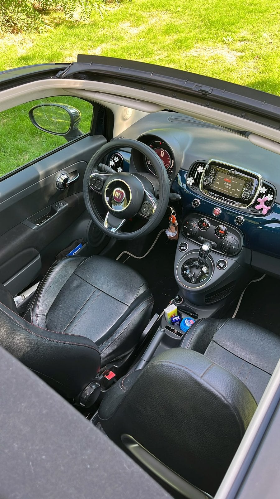 Foto 13 van Fiat 500 C 1.2 AUT 2016 Blauw. Cabrio. Abarth leather seats