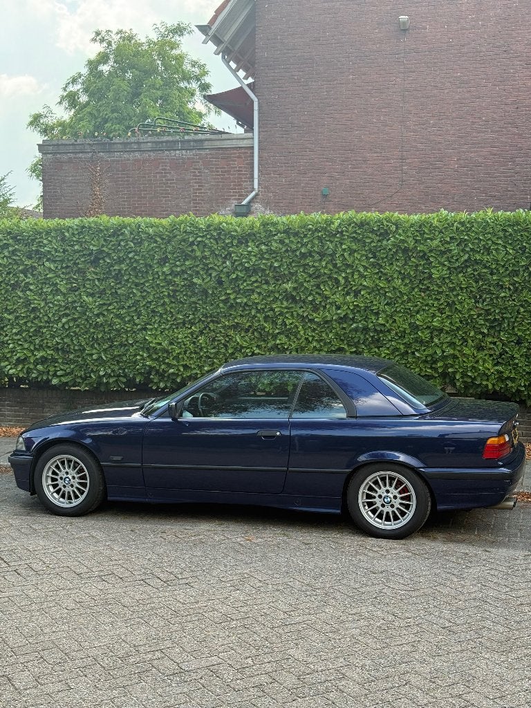 BMW 3-Serie 1.8 I 318 Cabriolet E2 1996 Blauw, foto 6